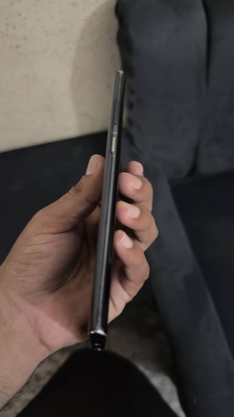 Samsung Mobile Note 10 Plus 3