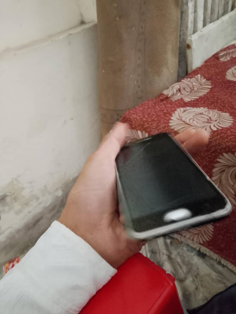 OPPO A57 6