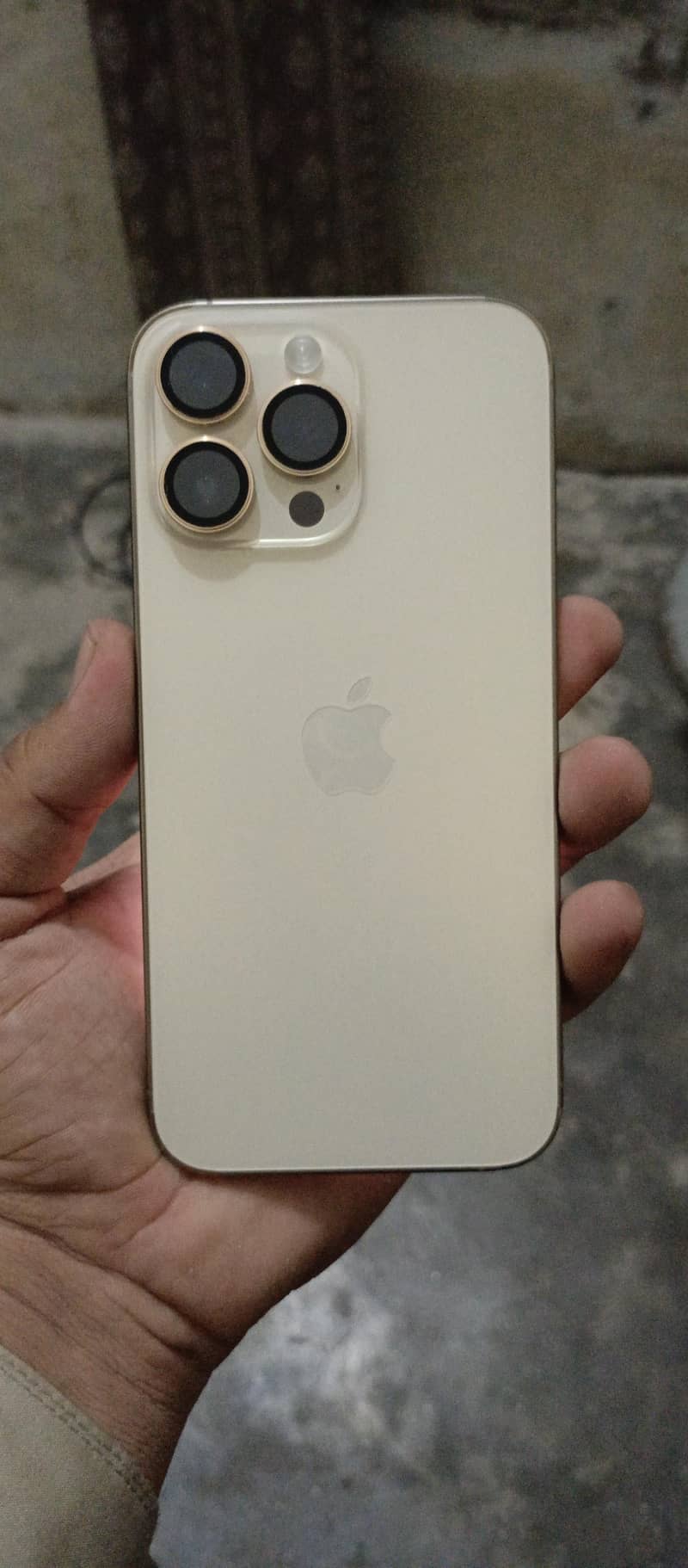 Apple iPhone 14 Pro Max 1