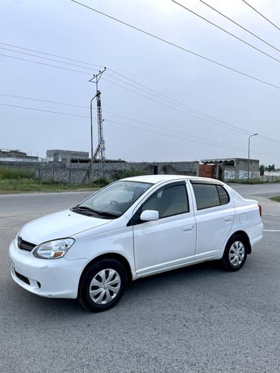 Toyota Platz 2004