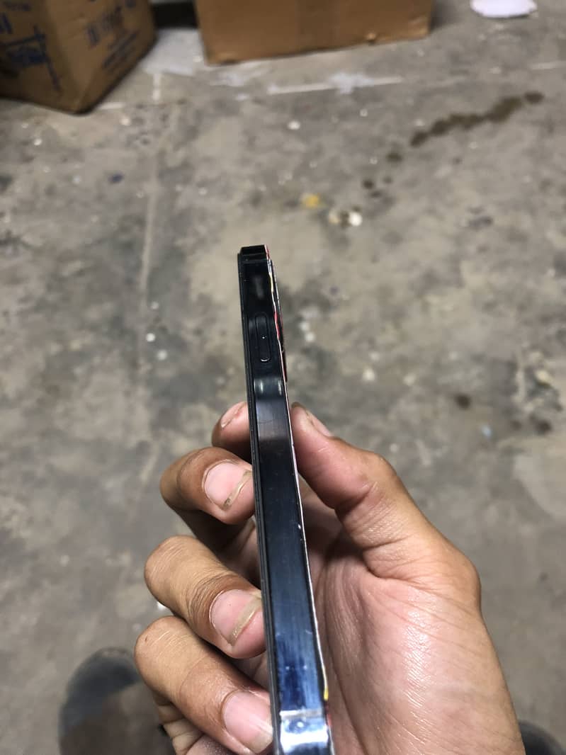 Apple iPhone 12 Pro 1