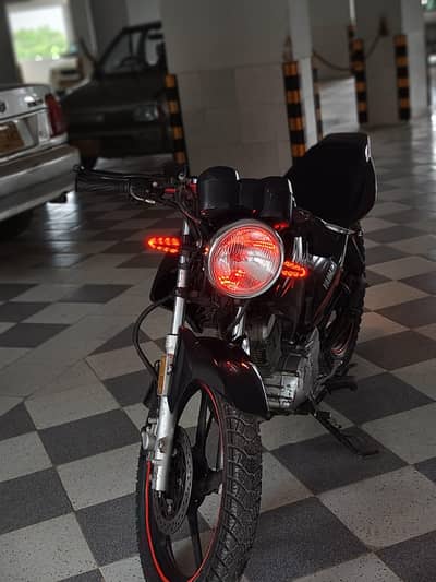 ybr 125