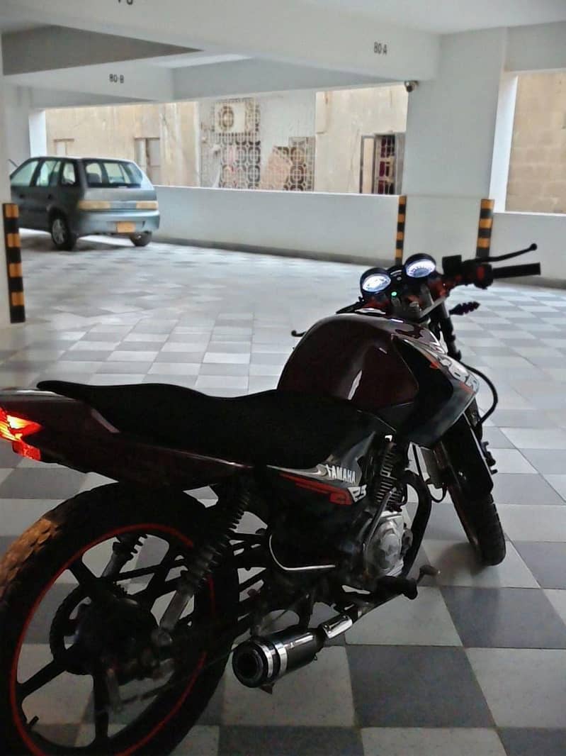ybr 125 9