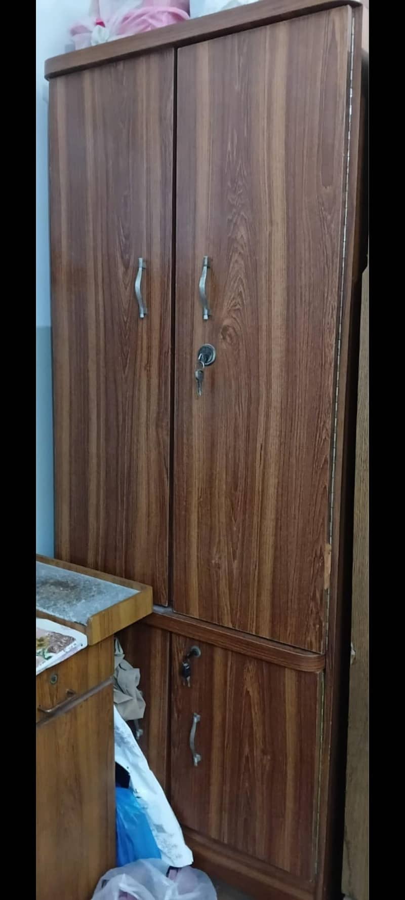 اچھی کنذيشن الماری براے فروخت 1