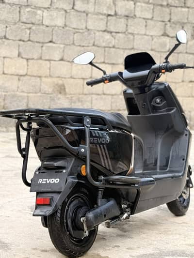 Revoo A12
