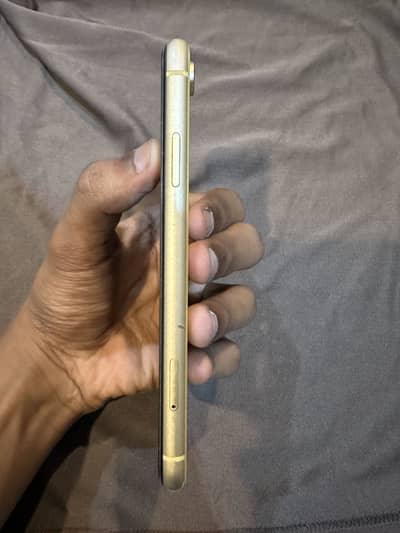 Apple iPhone XR