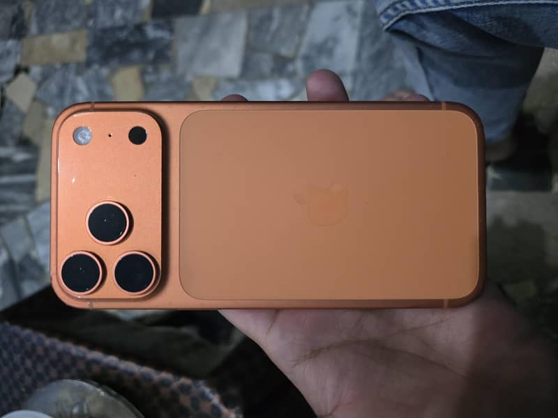 Apple iPhone 17 Pro Max 0