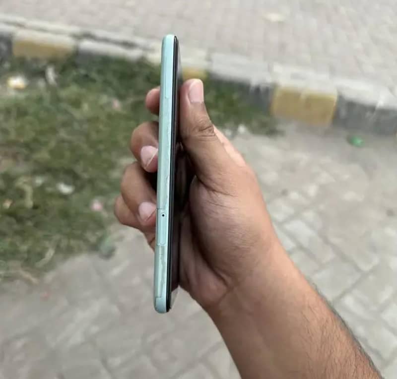 Google Pixel 5 4