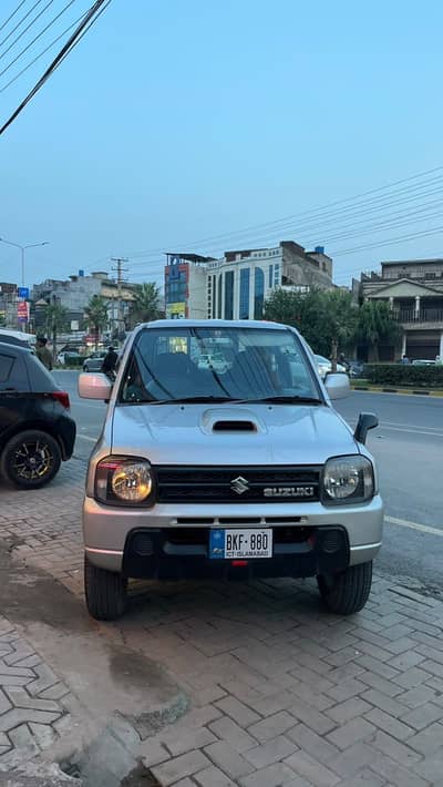 Suzuki Jimny 2011
