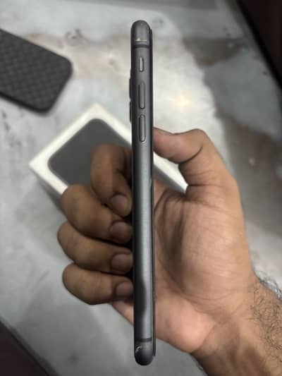 Iphone 11 PtA approved with box