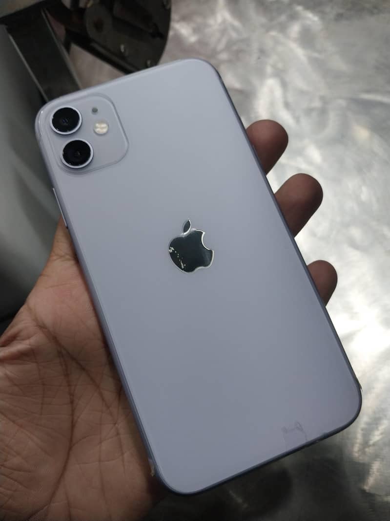 Apple iPhone 11 0
