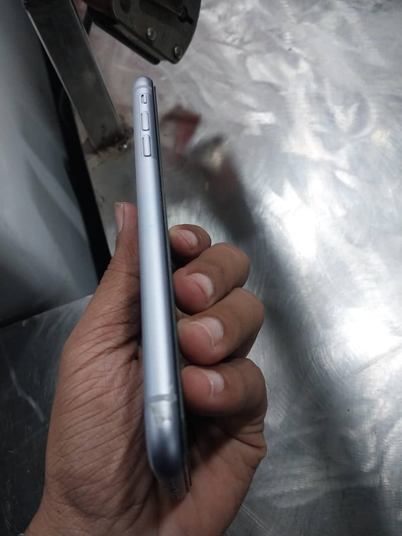 Apple iPhone 11 1