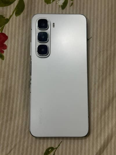 Infinix HOT 60i 128GB | 6GB RAM + 6GB Extended