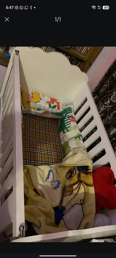 baby crib