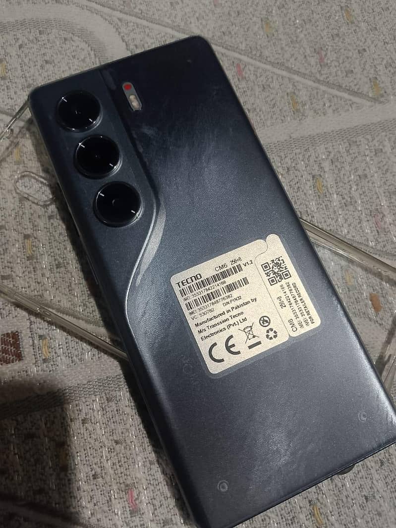 Tecno CAMON 40 Pro 0
