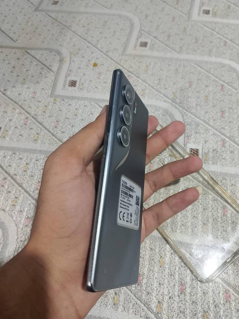 Tecno CAMON 40 Pro 2