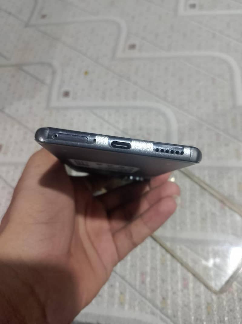 Tecno CAMON 40 Pro 5