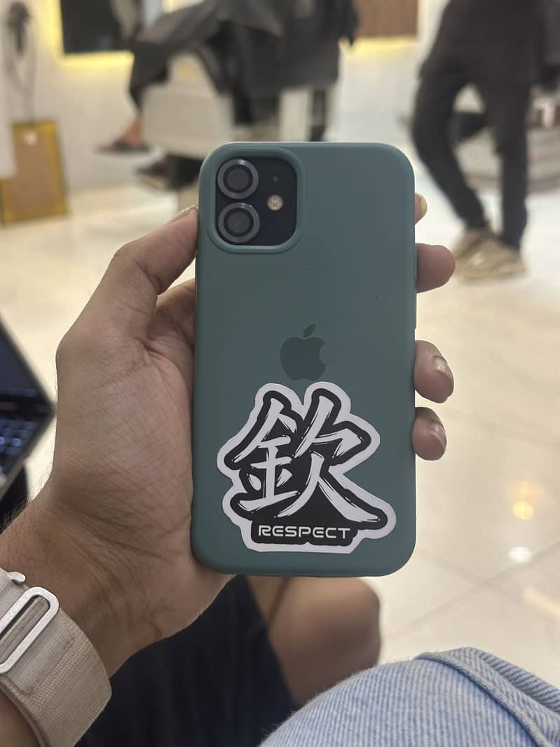 Apple iPhone 12 mini 6