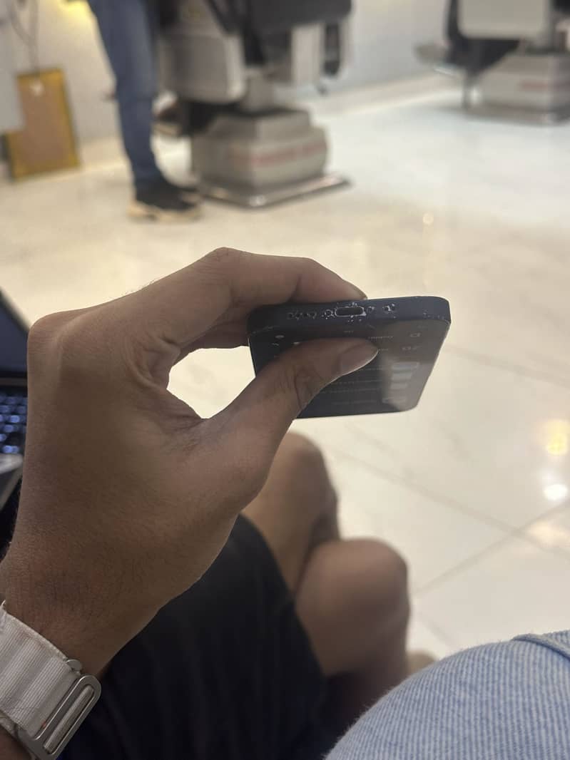 Apple iPhone 12 mini 8