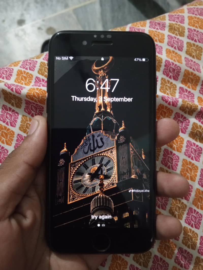 Apple iPhone 7 0