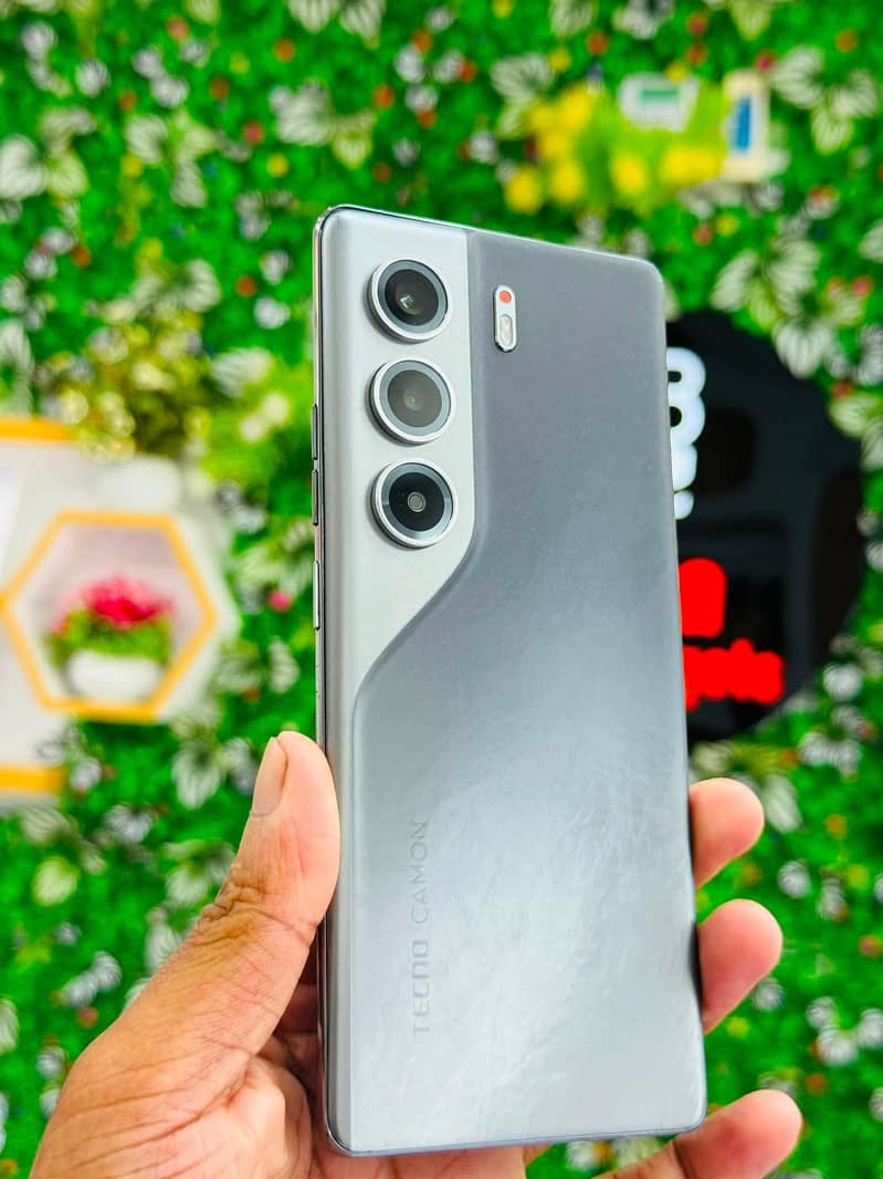Tecno CAMON 40 Pro 2