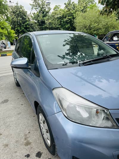 Toyota Vitz 2013
