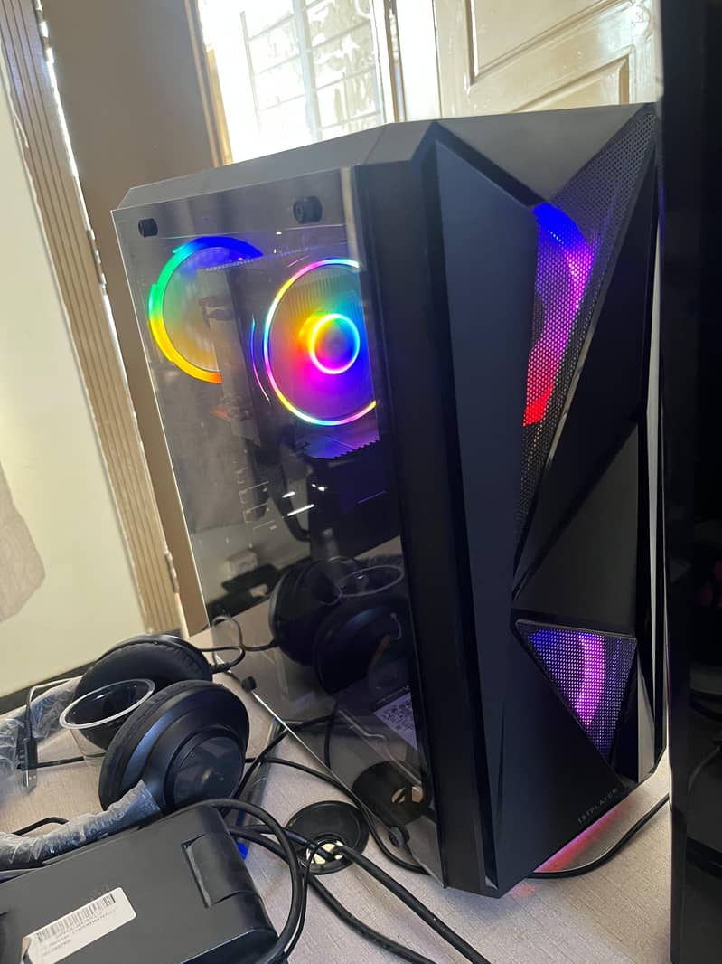 Custom Gaming pc 0