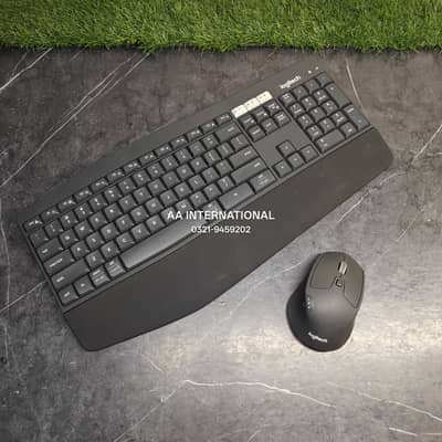 Logitech MK850 Performance Wireless Keyboard M720 Triathlon mouse
