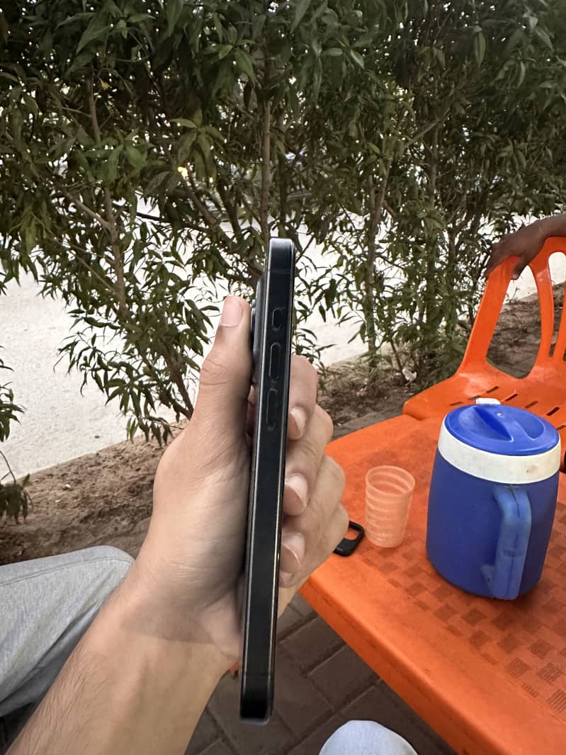 Iphone 15 pro 3