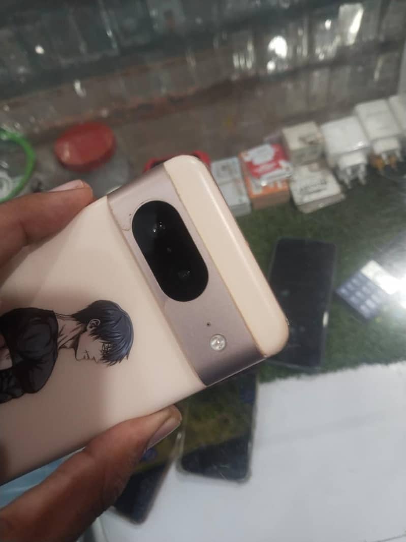 Google Pixel 8 2