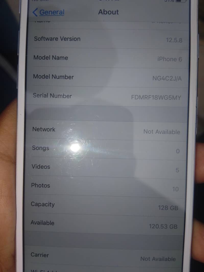 Apple iPhone 16e 0