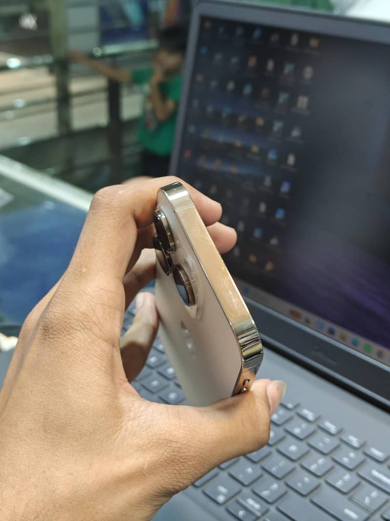Apple iPhone 14 Pro 5