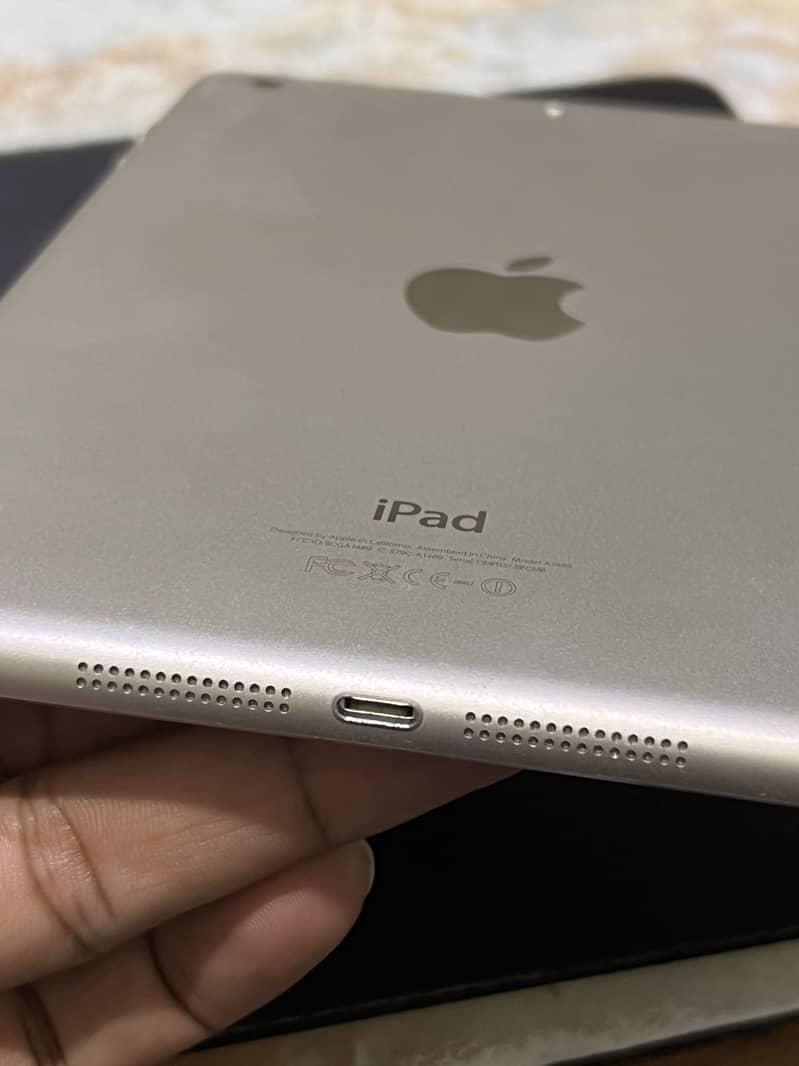 Apple I Pad Mini 2 3