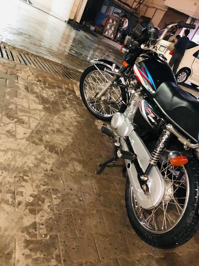 CG 125 0