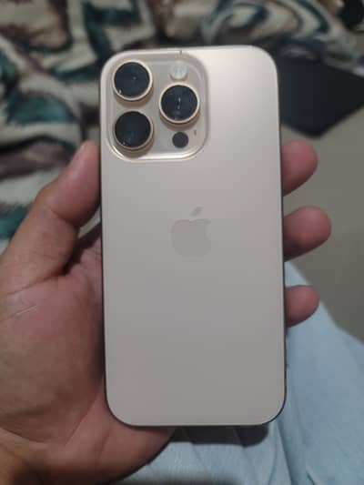 Apple iPhone 16 Pro jv