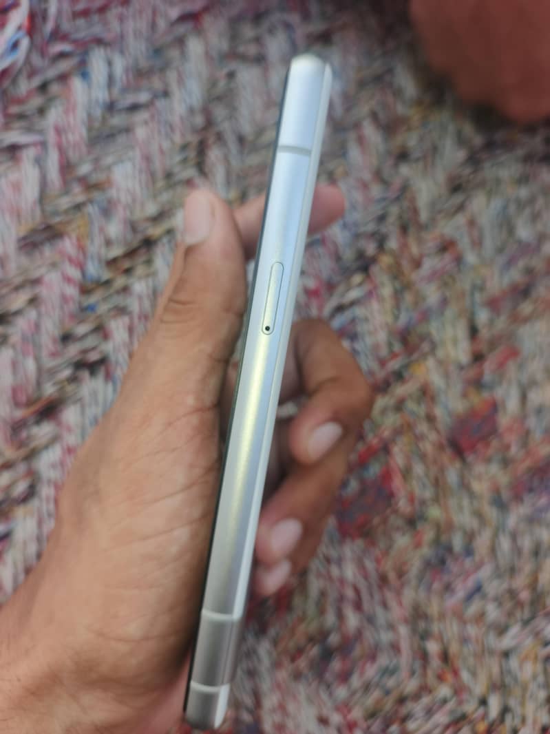 Google Pixel 7a 1