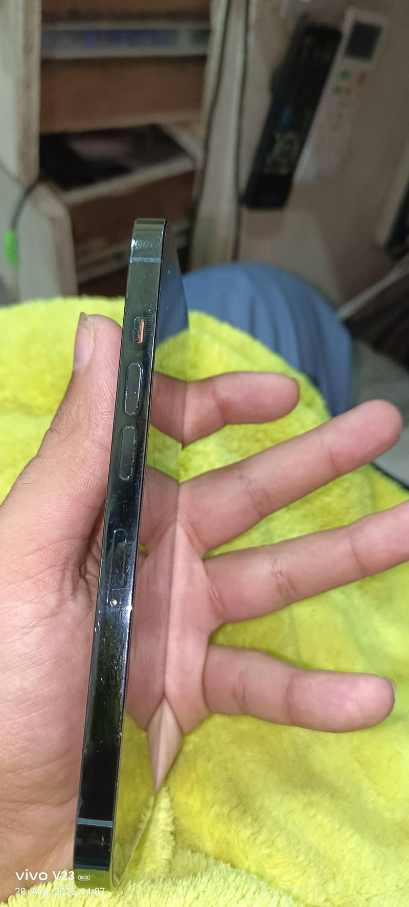 Apple iPhone 13 Pro 2