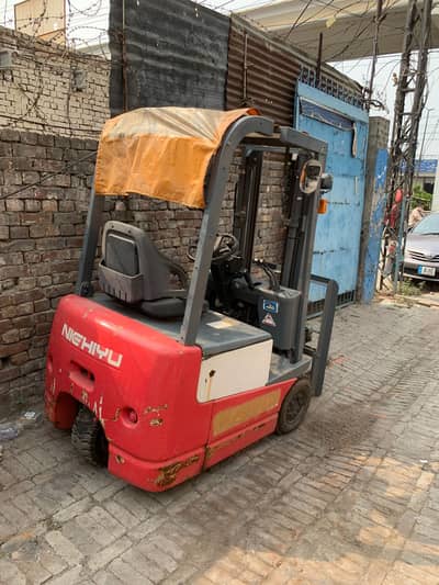 Japanese Nichiyu Electric Forklift 1 Ton , 15 Feet Lift , Forklifter