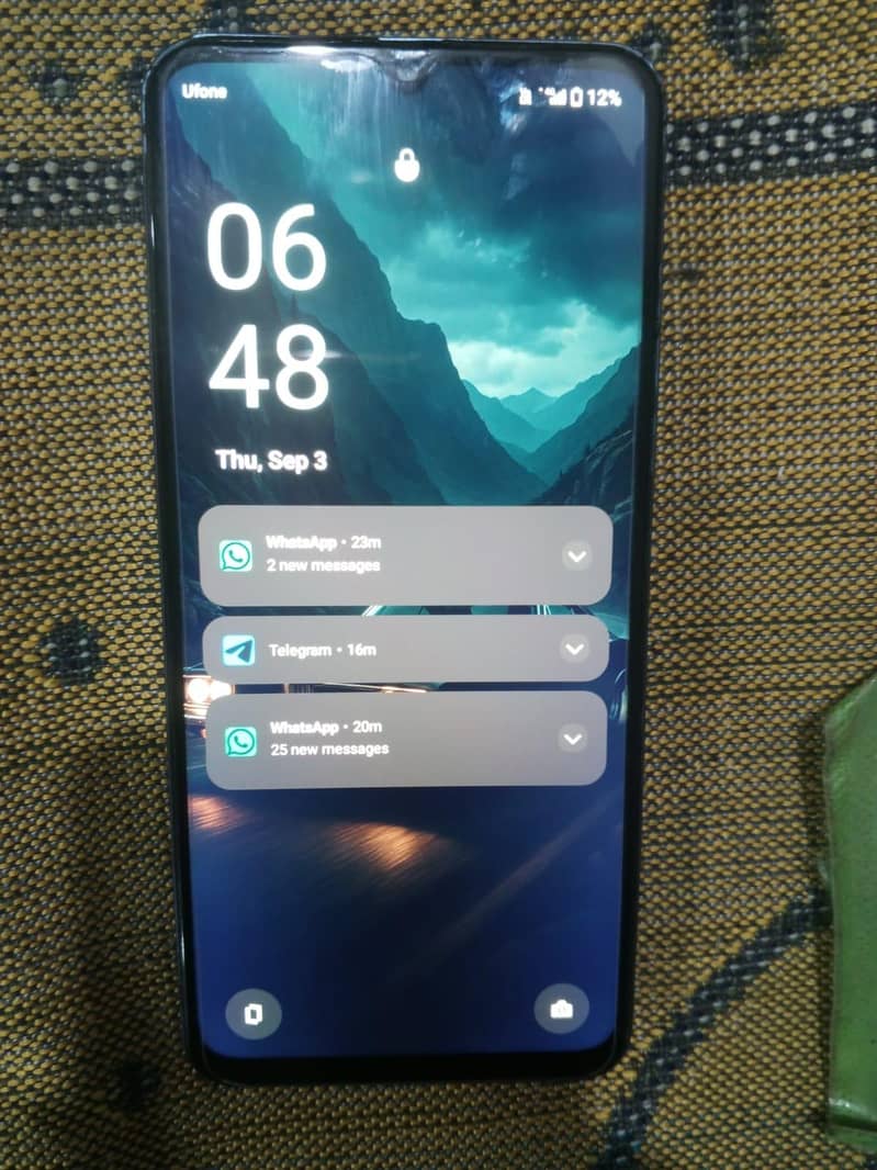 Realme C63 6
