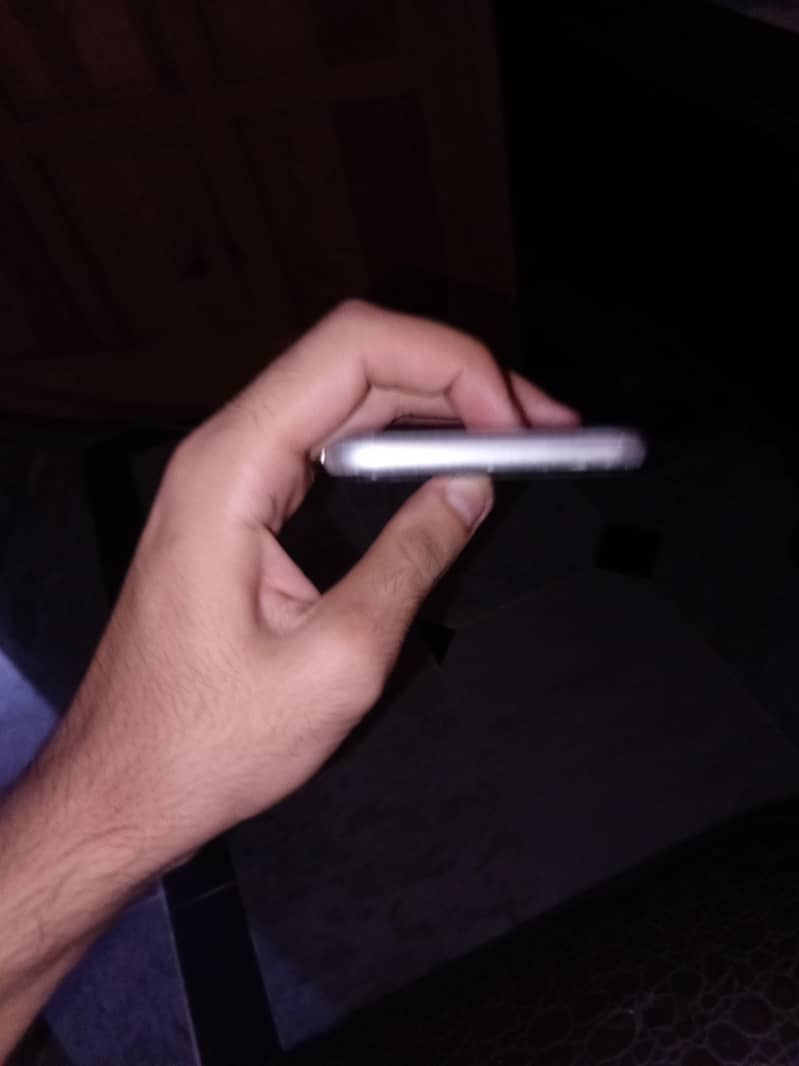 Apple iPhone SE 2