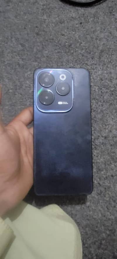 Infinix Hot 40