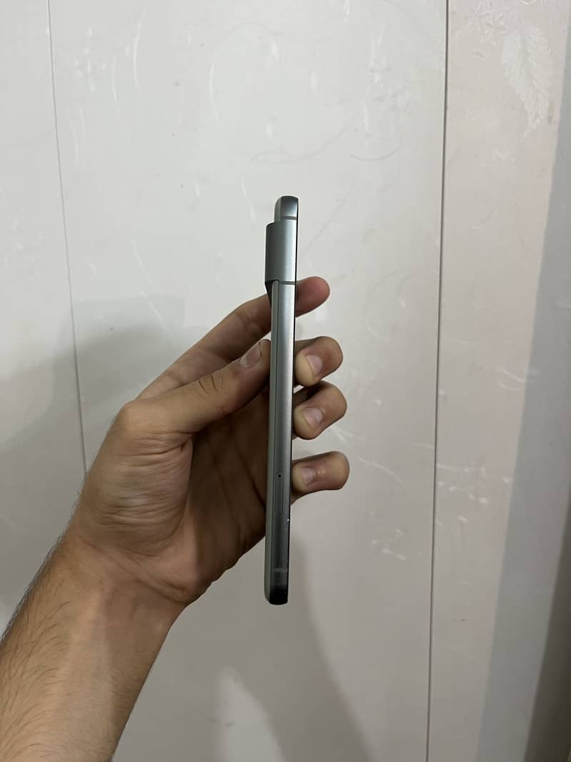 Google Pixel 8 2