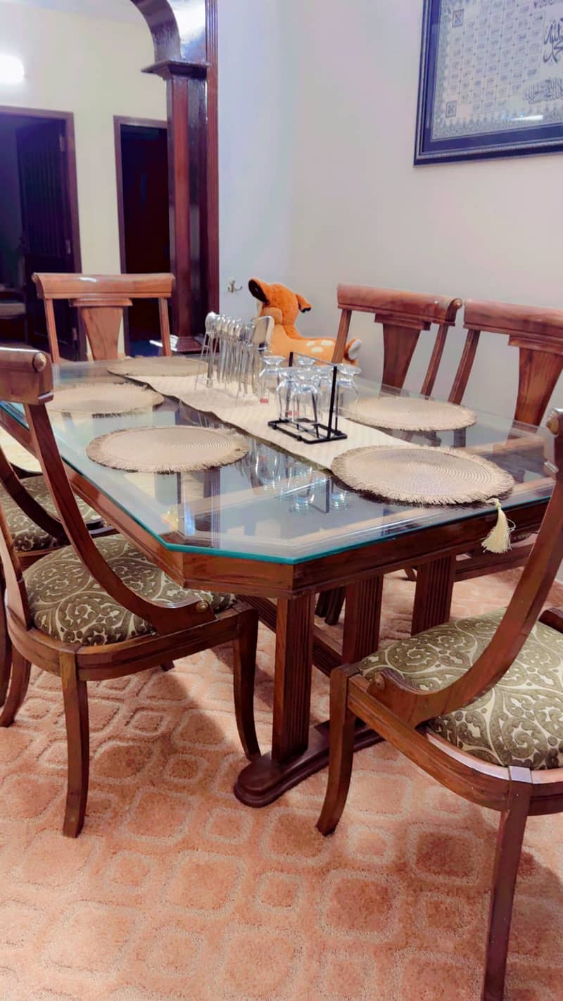 6 seater dining table 1