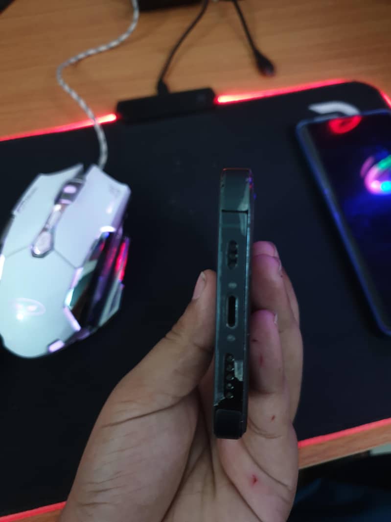 Apple iPhone 13 Pro 4