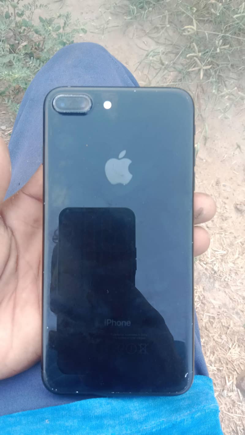 Apple iPhone 7 Plus 0