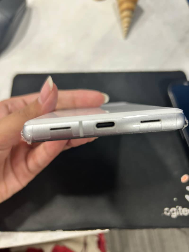 Google Pixel 7a 3