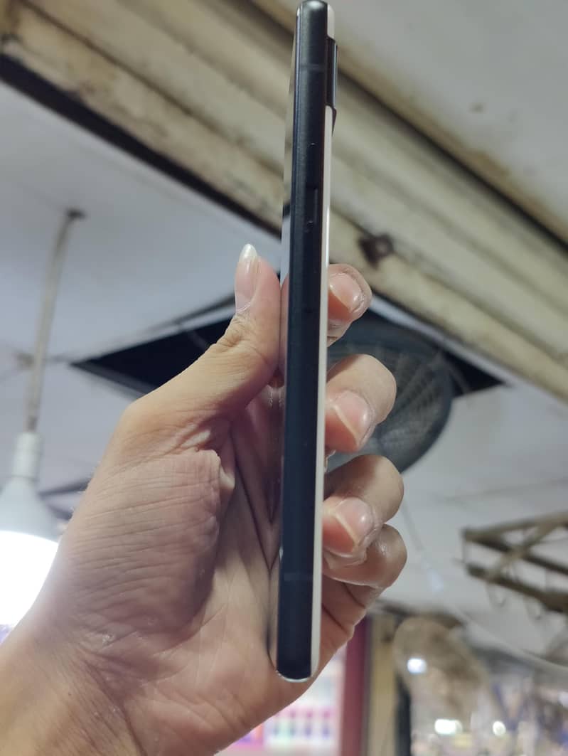Google Pixel 6a 1
