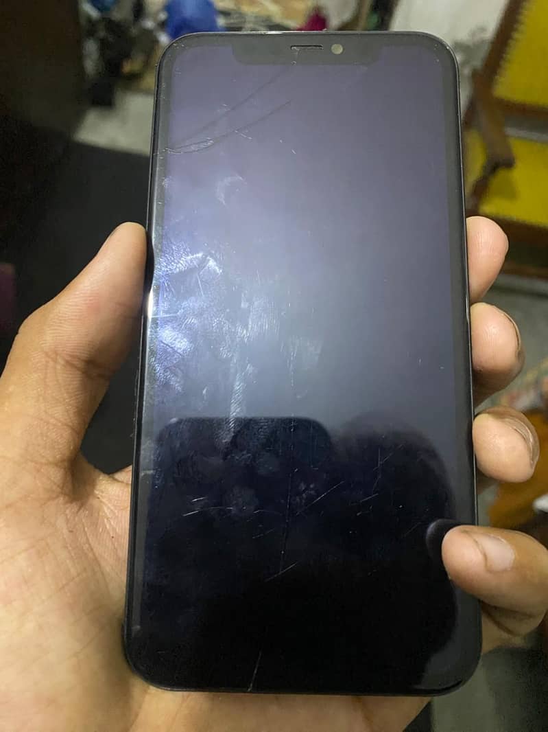Apple iPhone 11 6