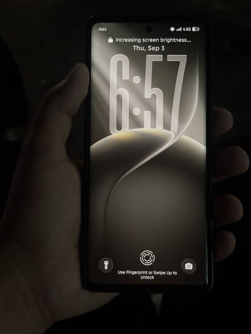 Tecno CAMON 40 Pro 0