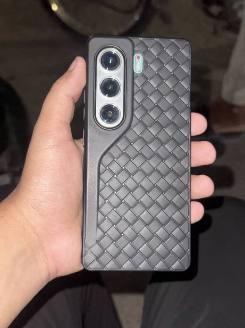 Tecno CAMON 40 Pro 2